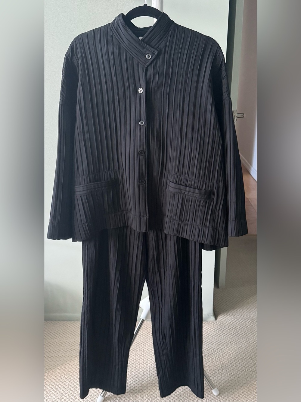 Blanque Womens Black Pleated Pantsuit Jacket & Trousers